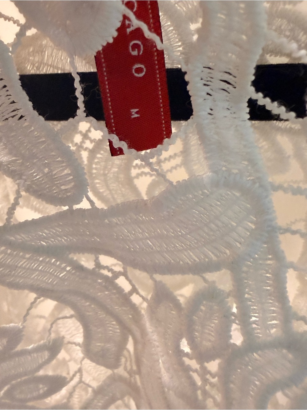 AKIRA White Lace Cropped Bolero Jacket - Picture 2 of 3